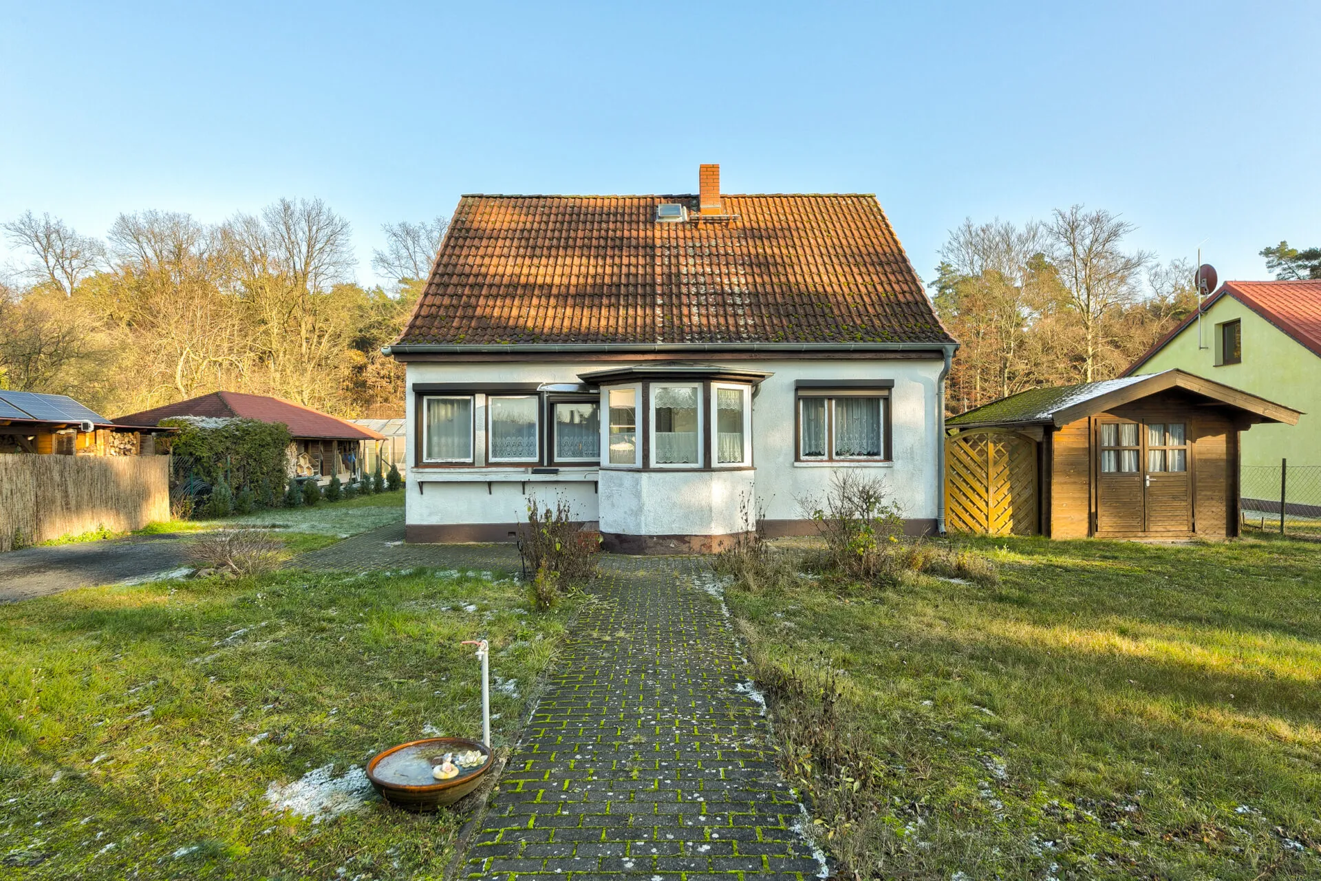 Einfamilienhaus mit zwei Finnhütten