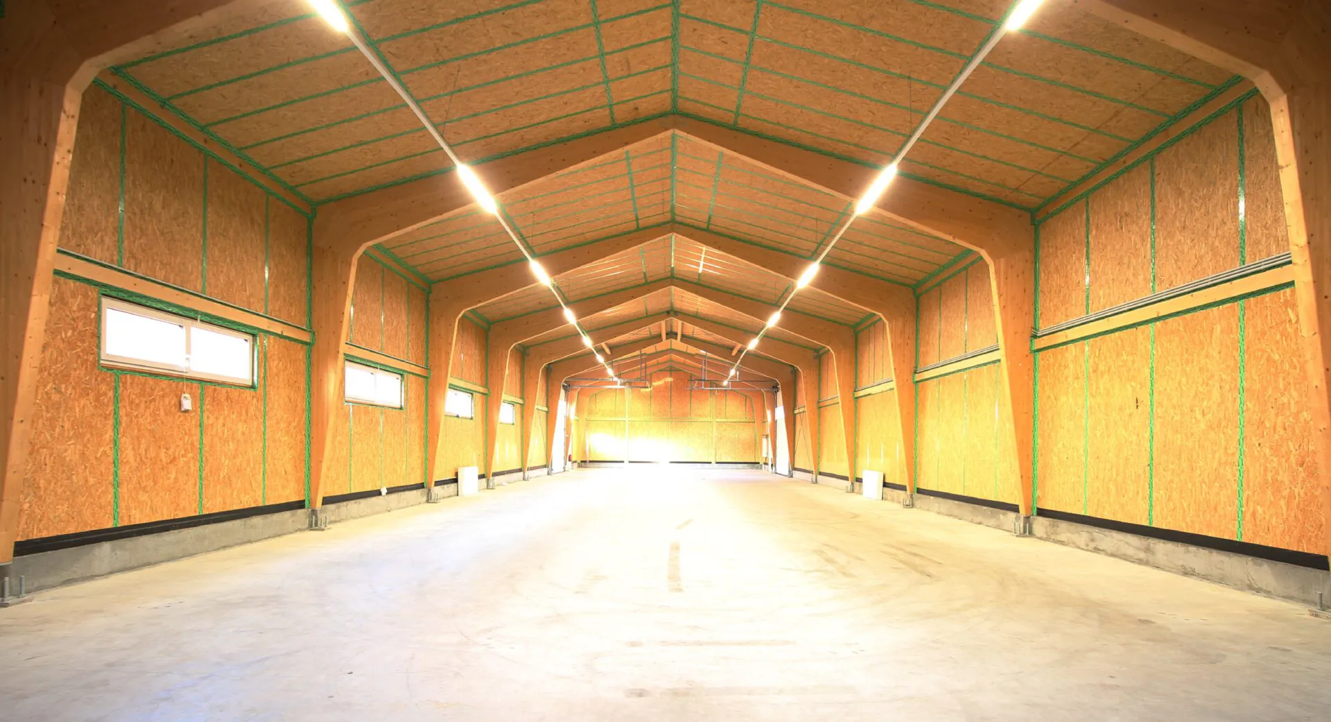 Gewerbeobjekt in Oberkrämer_Lagerhalle