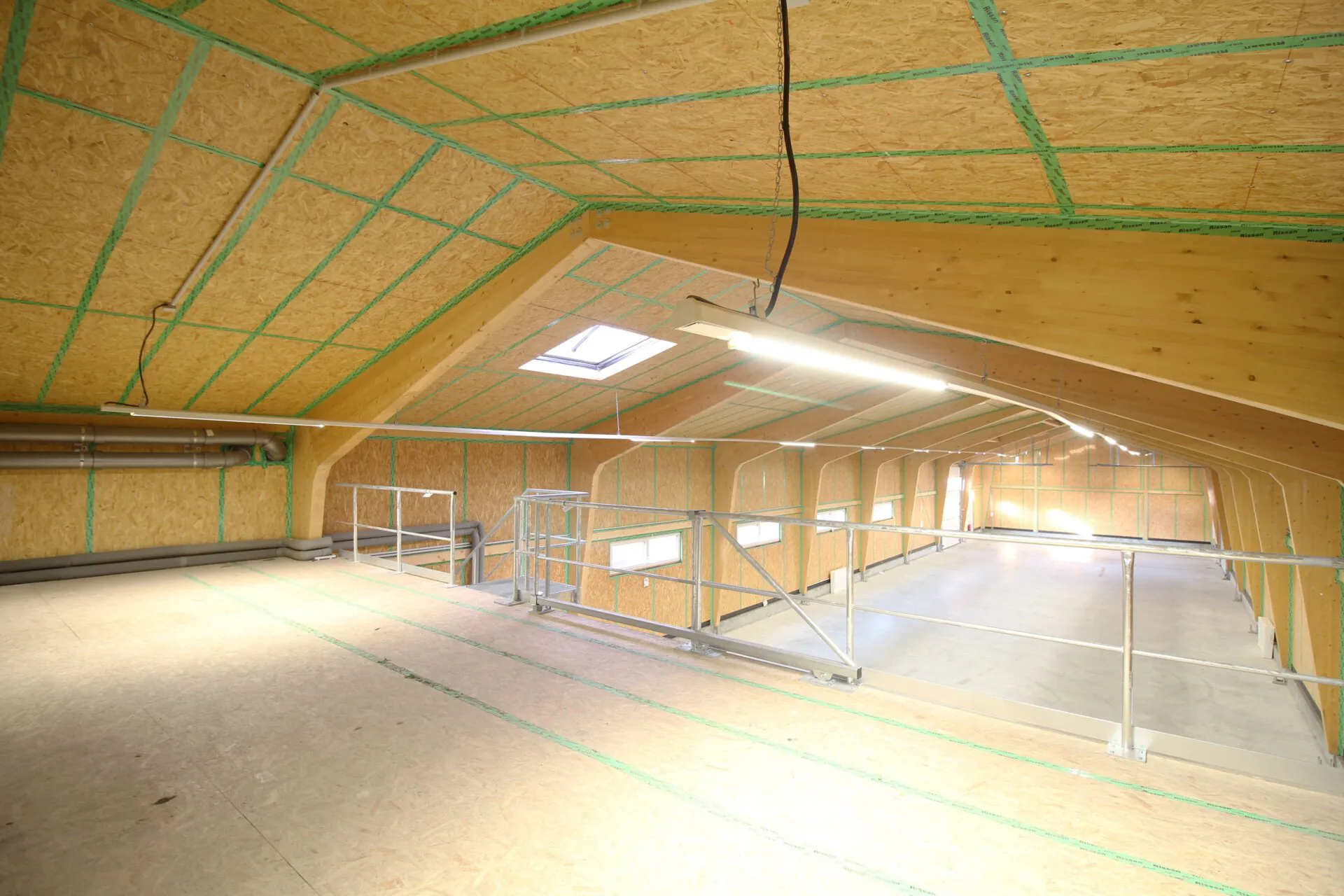Gewerbeobjekt in Oberkrämer_Lagerhalle